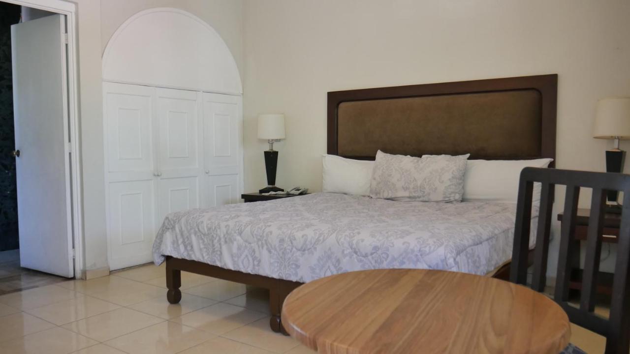 Hotel Hacienda Las Higueras Tepic Esterno foto